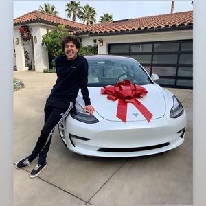 Meet your Posher, Ken